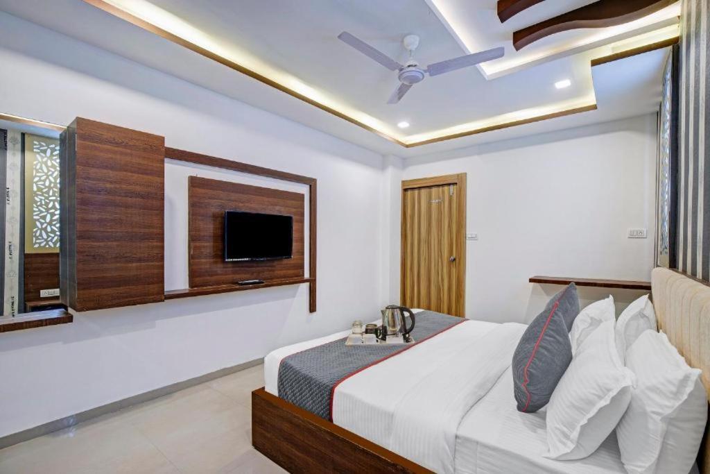 Hotel Nilkanth Inn Halol Exterior photo
