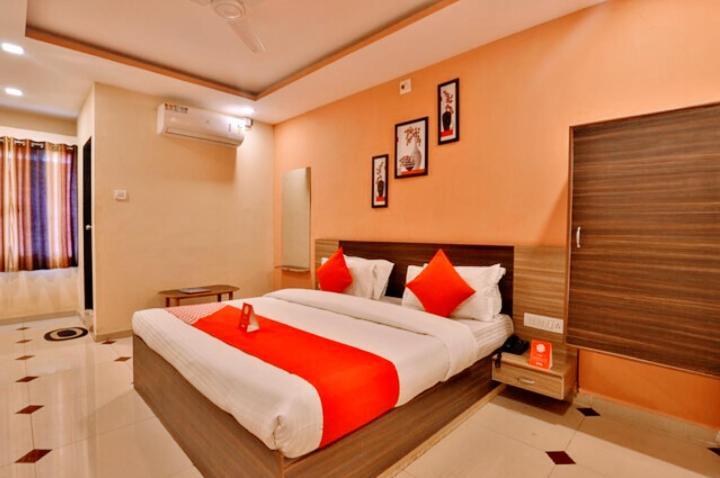 Hotel Nilkanth Inn Halol Exterior photo