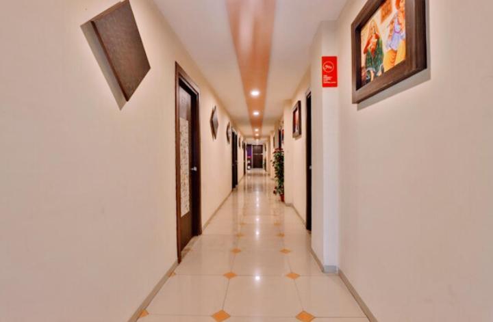 Hotel Nilkanth Inn Halol Exterior photo