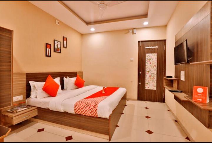 Hotel Nilkanth Inn Halol Exterior photo