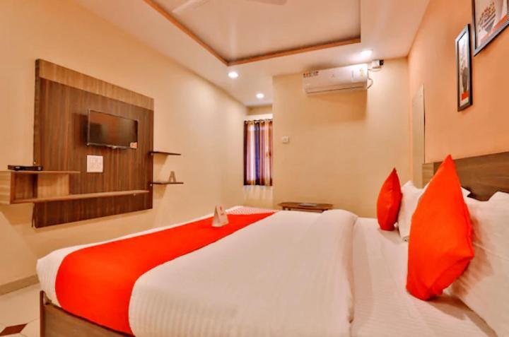 Hotel Nilkanth Inn Halol Exterior photo